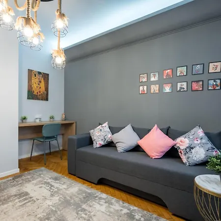 Borealis Calea Victoriei View Netflix Apartment