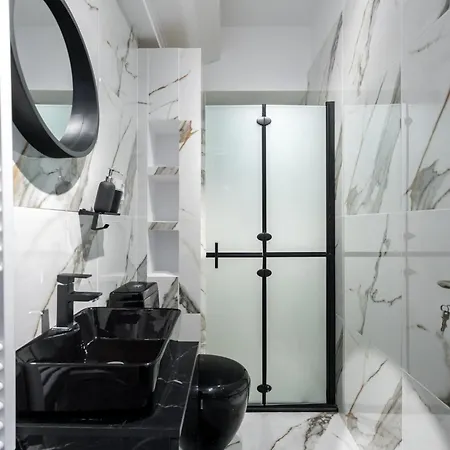 Borealis Calea Victoriei View Netflix * Bucarest