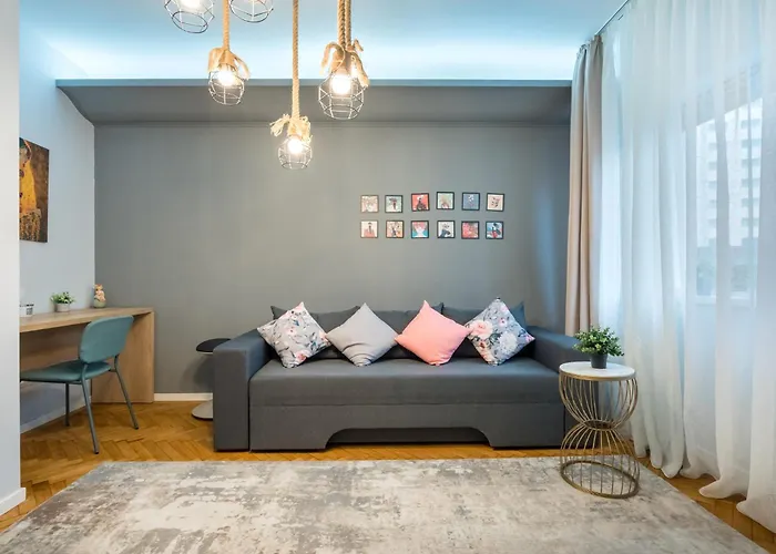 Borealis Calea Victoriei View Netflix Апартаменти