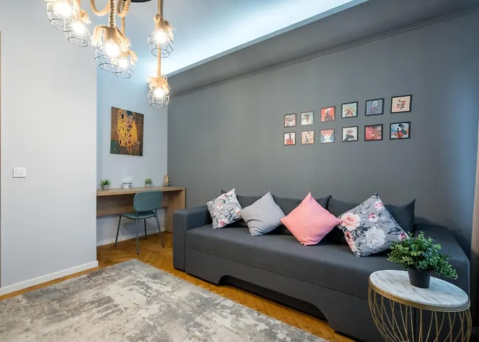 Borealis Calea Victoriei View Netflix Апартаменти