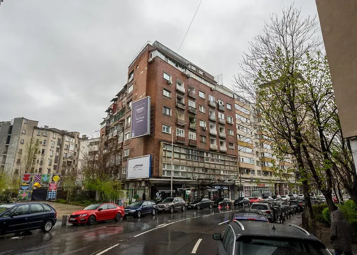 Borealis Calea Victoriei View Netflix Бухарест